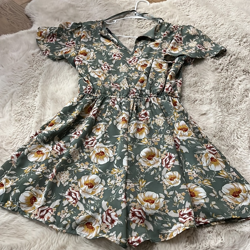 Romper - Picture 3 of 3